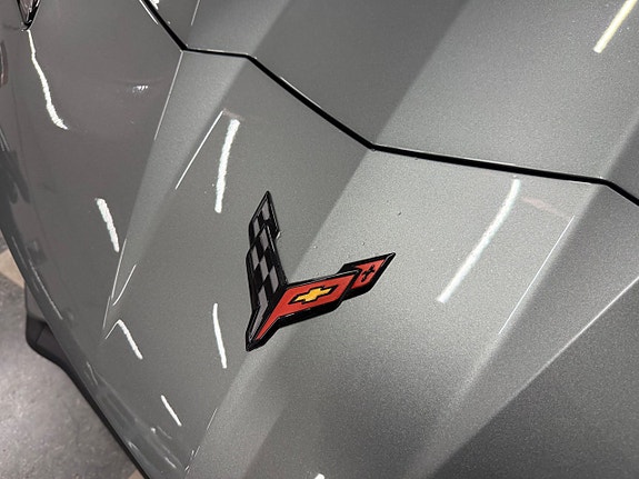 Chevrolet Corvette 20 of 27