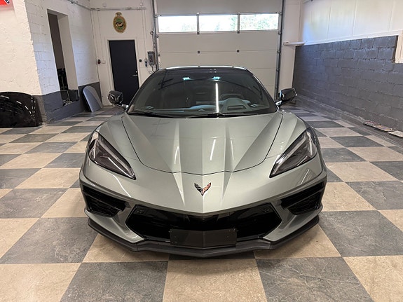 Chevrolet Corvette 4 of 27