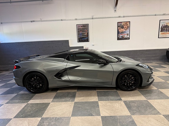 Chevrolet Corvette 3 of 27