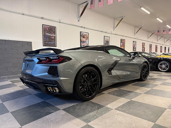 Chevrolet Corvette 11 of 27