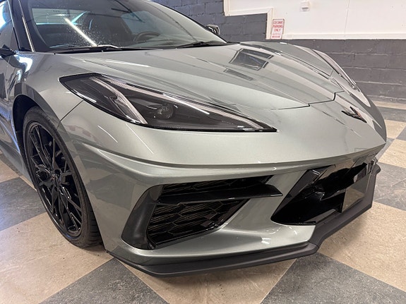 Chevrolet Corvette 19 of 27