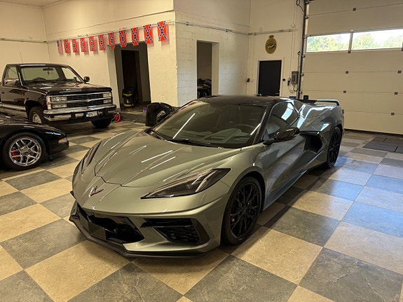 Chevrolet Corvette 5 of 27