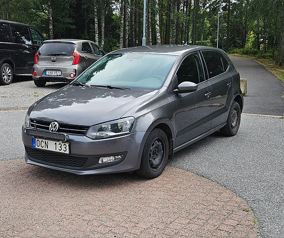 Volkswagen Polo 2 of 4