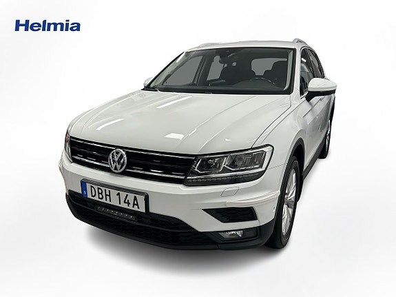 Volkswagen Tiguan 3 of 9