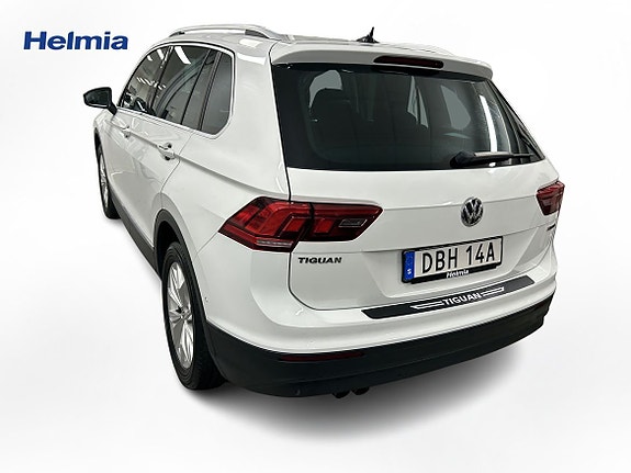 Volkswagen Tiguan 6 of 9
