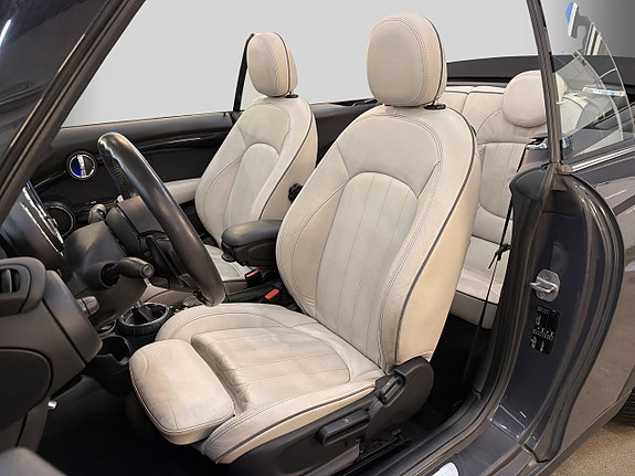 MINI Cooper S 12 of 28