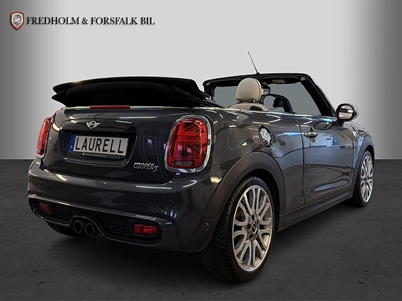 MINI Cooper S 5 of 28