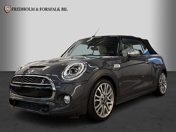 MINI Cooper S 8 of 28