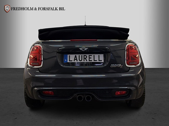 MINI Cooper S 4 of 28