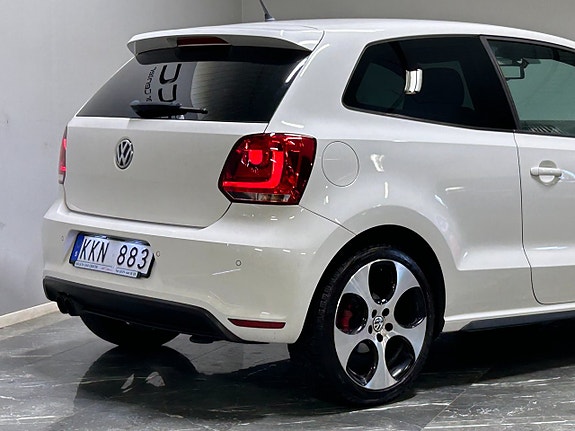 Volkswagen Polo 9 of 21