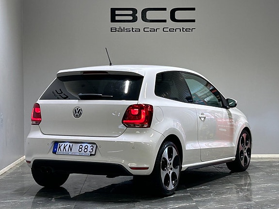 Volkswagen Polo 8 of 21