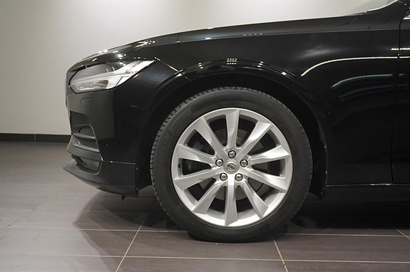 Volvo V90 7 of 17
