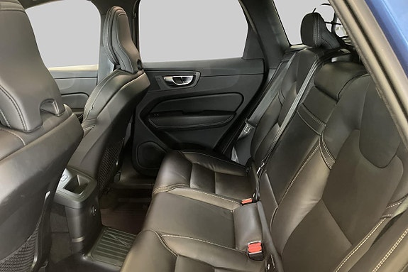 Volvo XC60 9 of 22