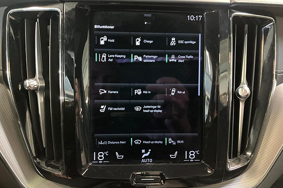 Volvo XC60 19 of 22