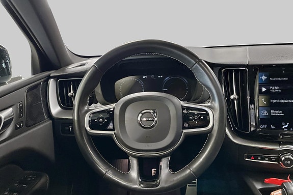 Volvo XC60 12 of 22