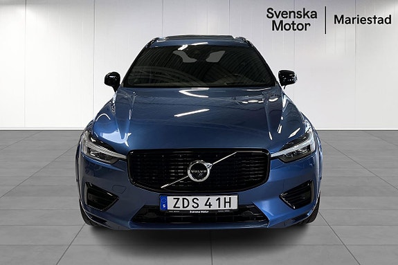 Volvo XC60 2 of 22