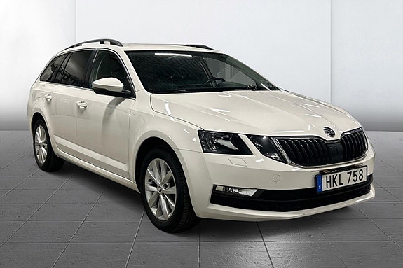 Skoda Octavia 3 of 9
