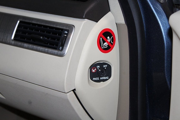 Volvo V70 14 of 22