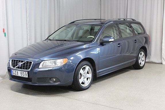Volvo V70 10 of 22