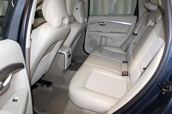Volvo V70 17 of 22