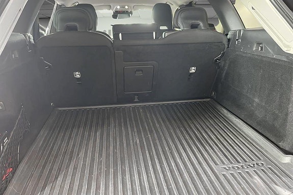Volvo XC60 14 of 14