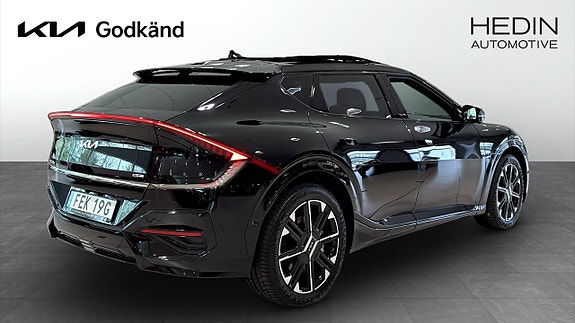 Kia EV6 5 of 24