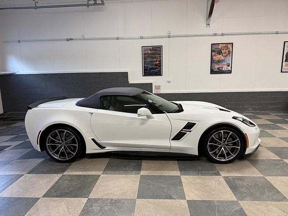 Chevrolet Corvette 24 of 30