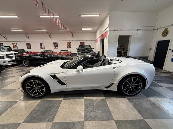 Chevrolet Corvette 8 of 30