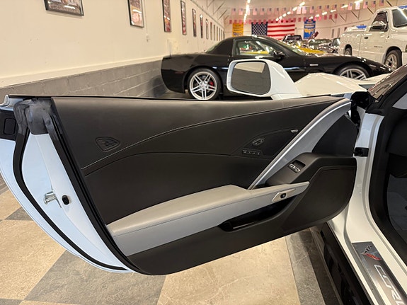 Chevrolet Corvette 30 of 30