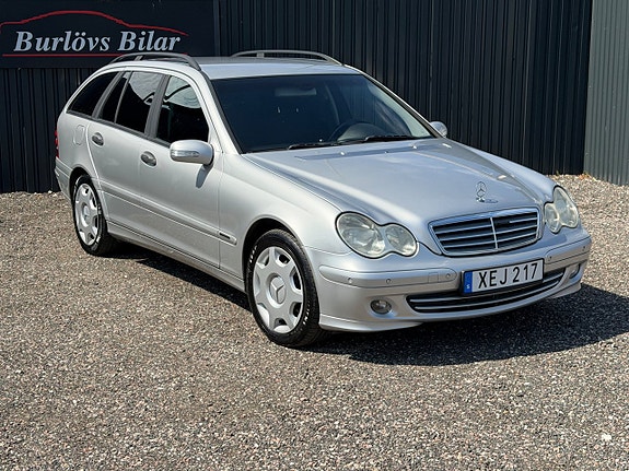 Mercedes-Benz C200 3 of 9