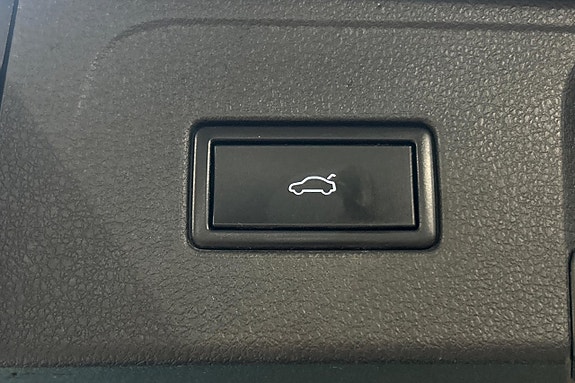 Volkswagen Passat 26 of 27