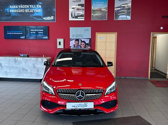 Mercedes-Benz CLA200 3 of 13