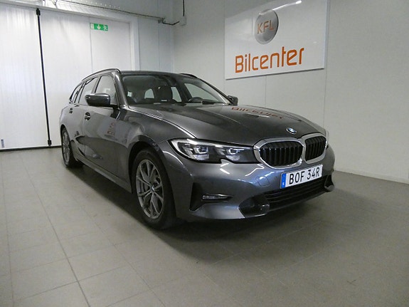 BMW 330e 3 of 27