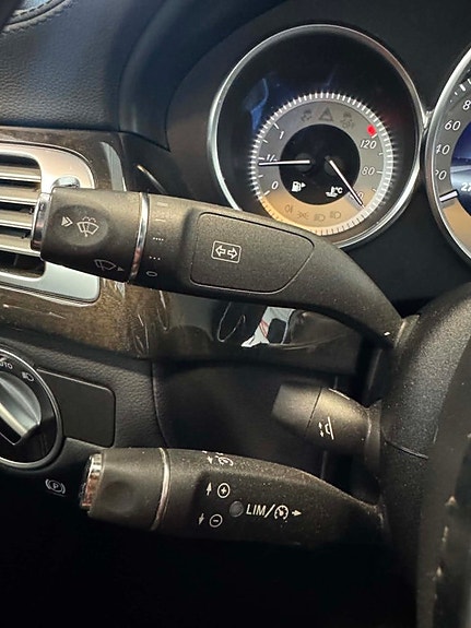 Mercedes-Benz CLS350 19 of 26