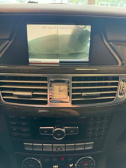 Mercedes-Benz CLS350 23 of 26