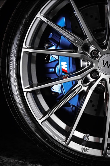 BMW M4 7 of 12