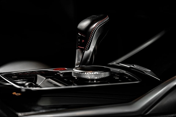 BMW M4 9 of 12