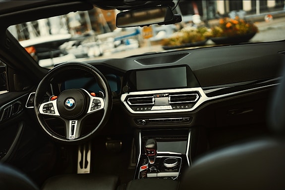 BMW M4 11 of 12