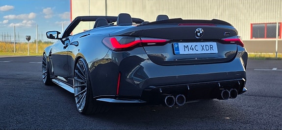 BMW M4 3 of 12