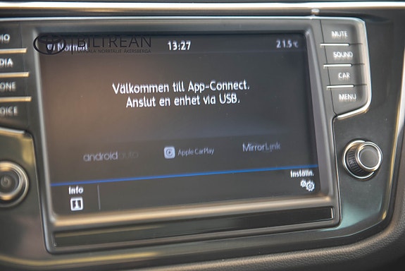 Volkswagen Tiguan 18 of 22