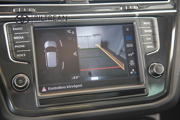 Volkswagen Tiguan 21 of 22