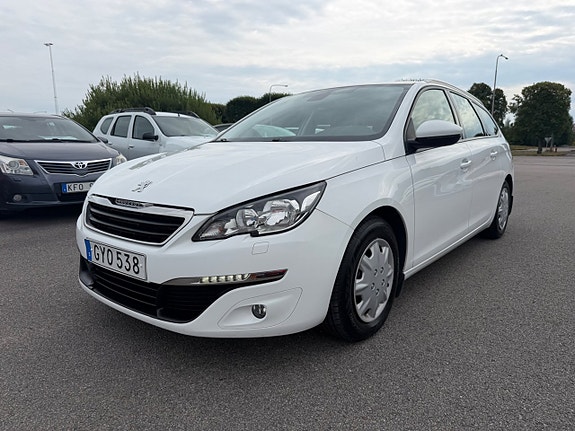 Peugeot 308 SW 9 of 24