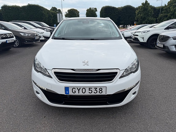 Peugeot 308 SW 8 of 24