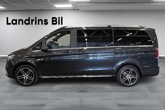 Mercedes-Benz V300 4 of 17