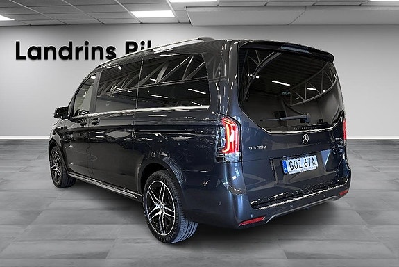 Mercedes-Benz V300 6 of 17