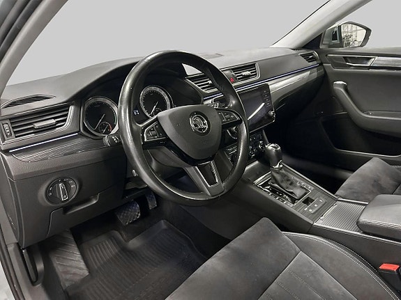 Skoda Superb 14 of 20