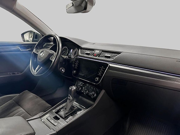 Skoda Superb 10 of 20
