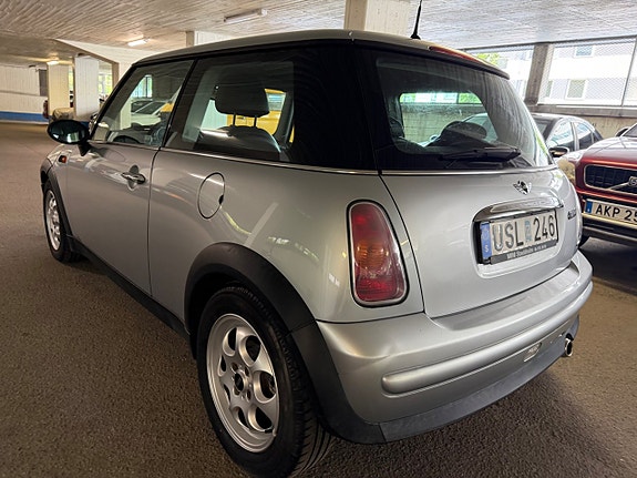 MINI Cooper 4 of 14