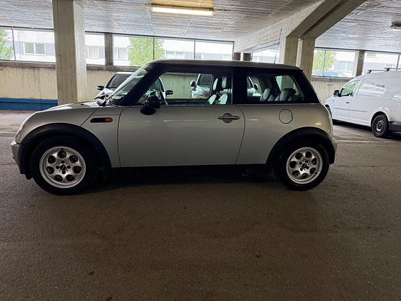 MINI Cooper 8 of 14