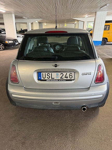 MINI Cooper 6 of 14